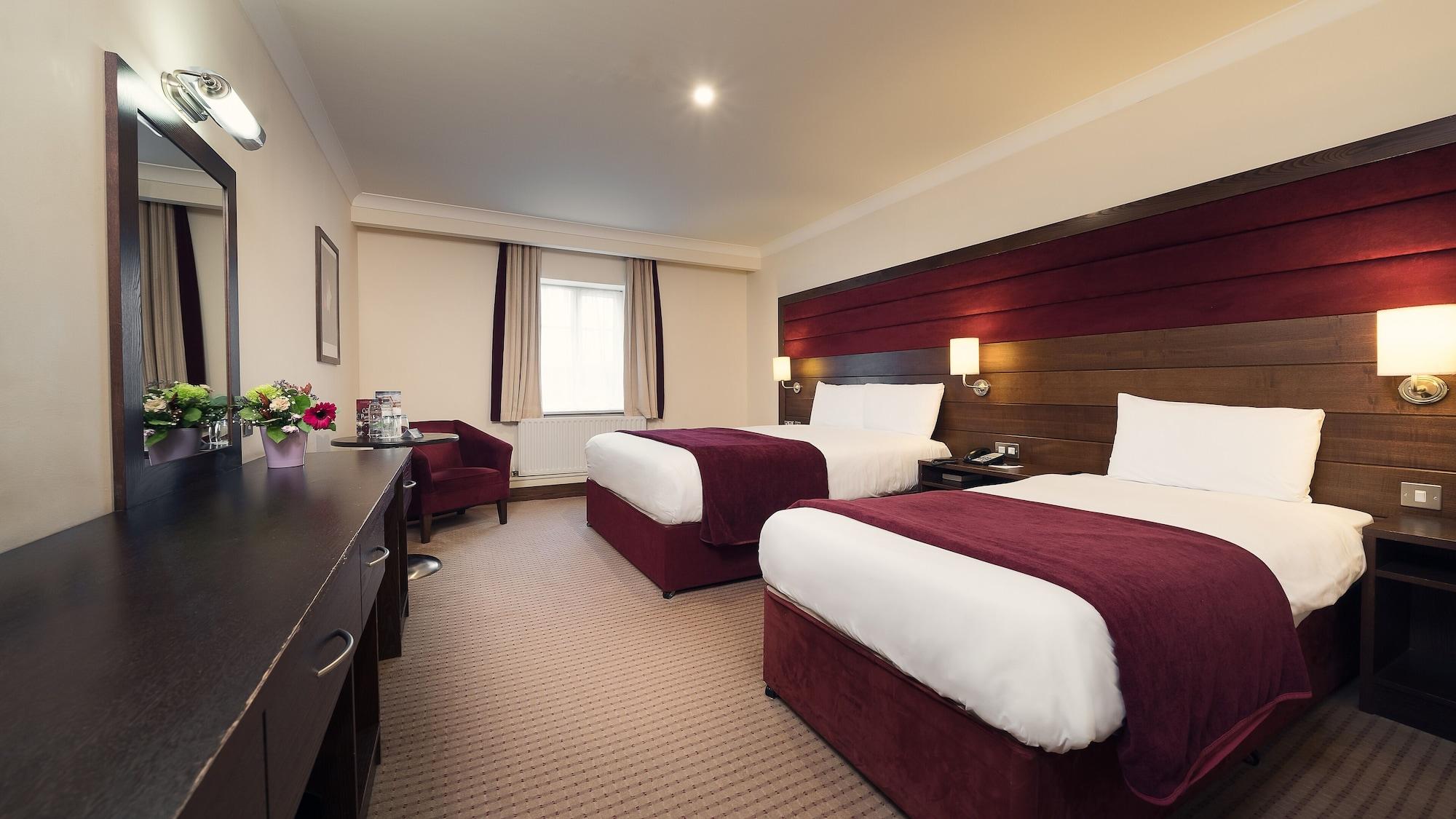 Cavan Crystal Hotel Ngoại thất bức ảnh