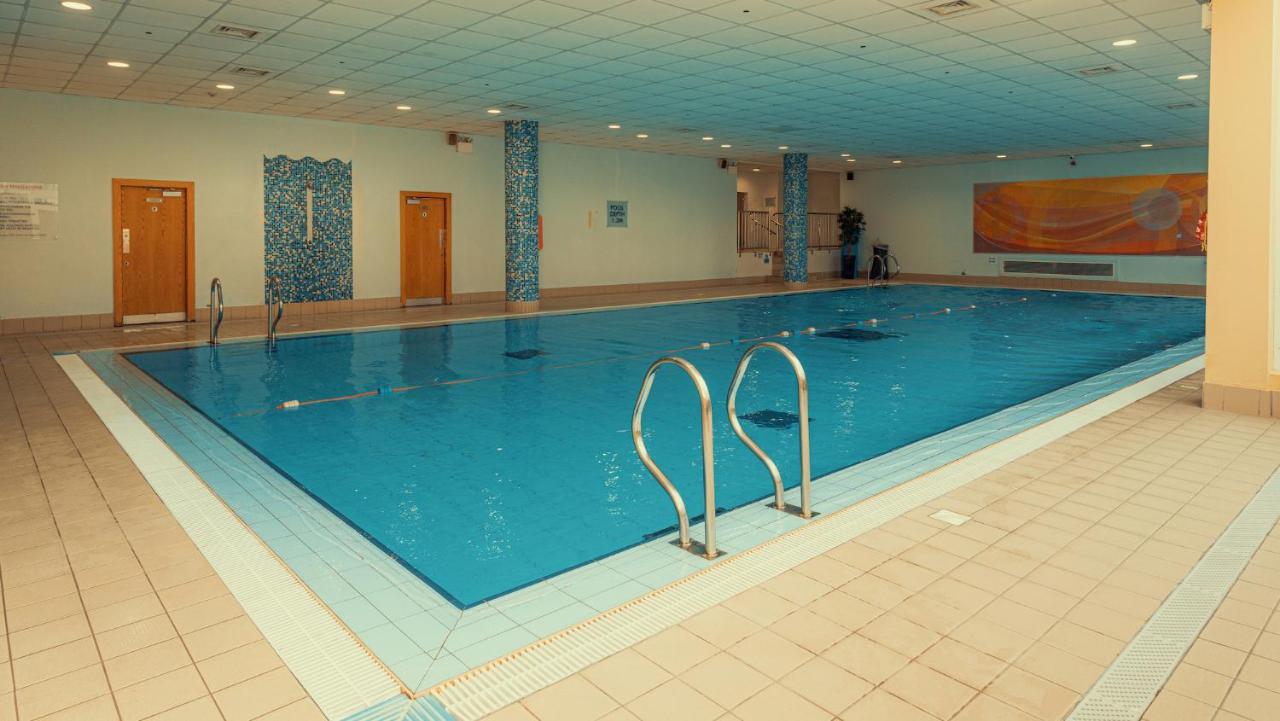 Cavan Crystal Hotel Ngoại thất bức ảnh